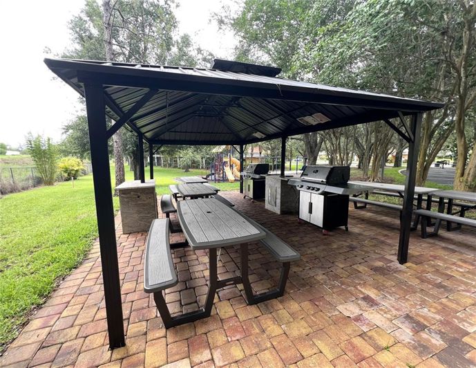 Image No.37-3 Bed Property for sale