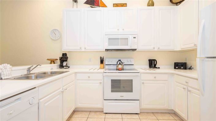 Image No.9-3 Bed Property for sale