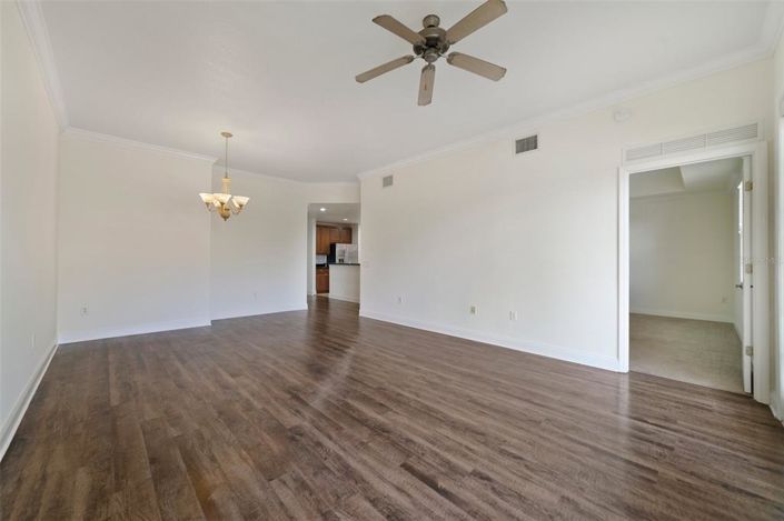 Image No.6-3 Bed Property for sale