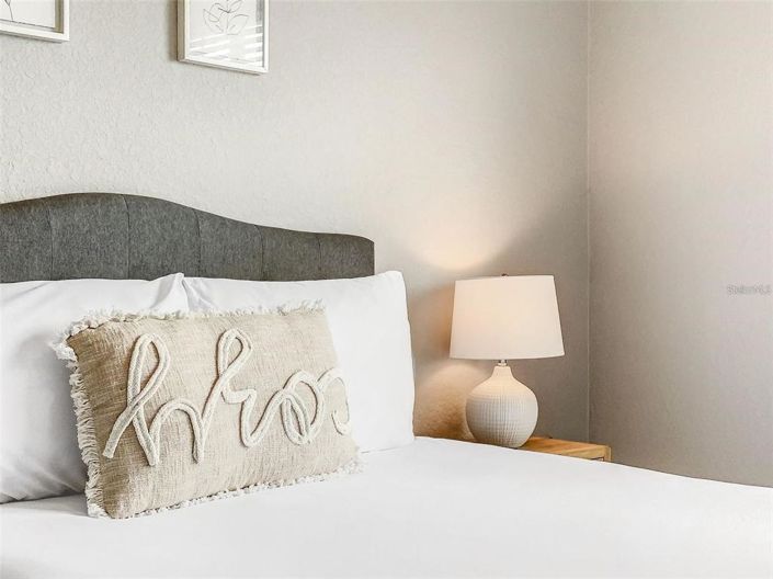 Image No.17-2 Bed Property for sale