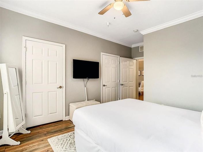 Image No.18-2 Bed Property for sale