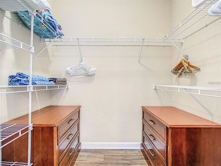 Image No.20-2 Bed Property for sale