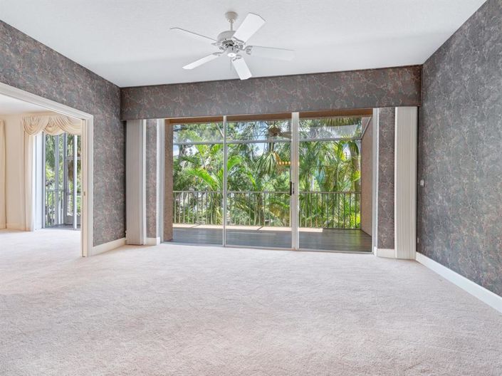 Image No.11-3 Bed Property for sale