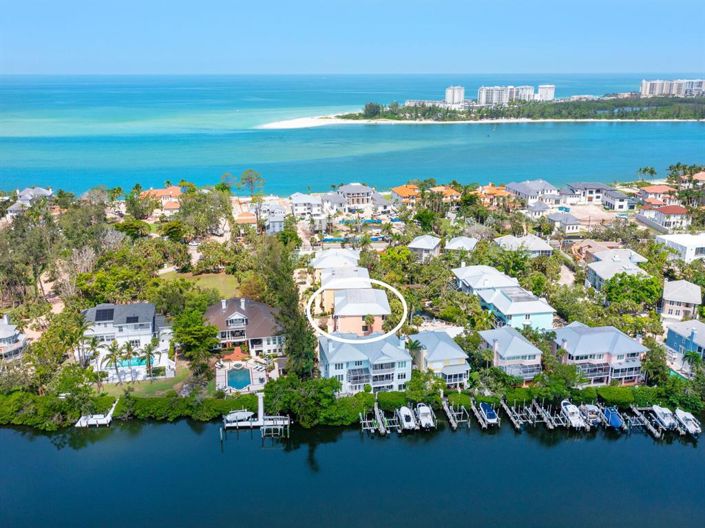 Image No.2-3 Bed Property for sale