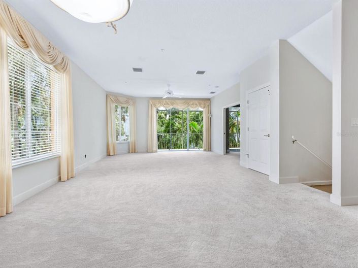 Image No.8-3 Bed Property for sale