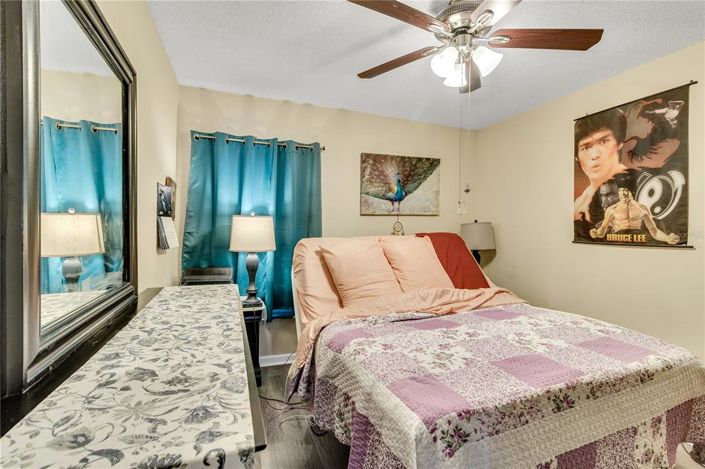 Image No.14-5 Bed Property for sale