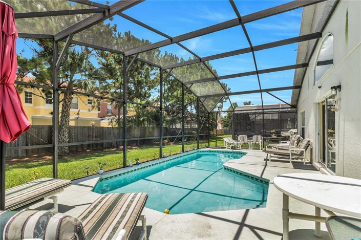 Image No.20-5 Bed Property for sale