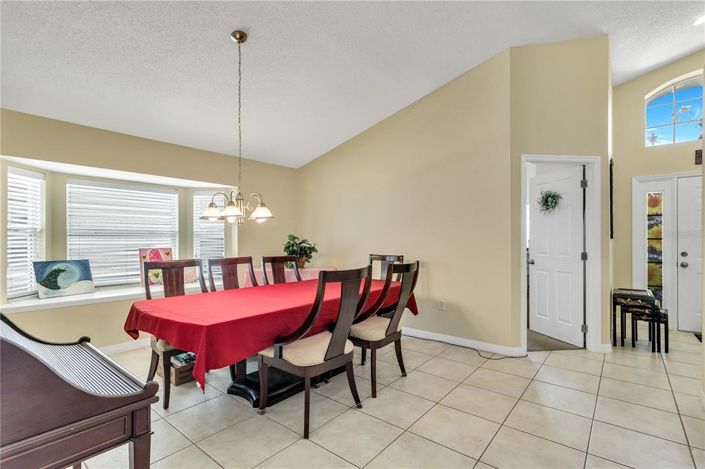 Image No.7-5 Bed Property for sale