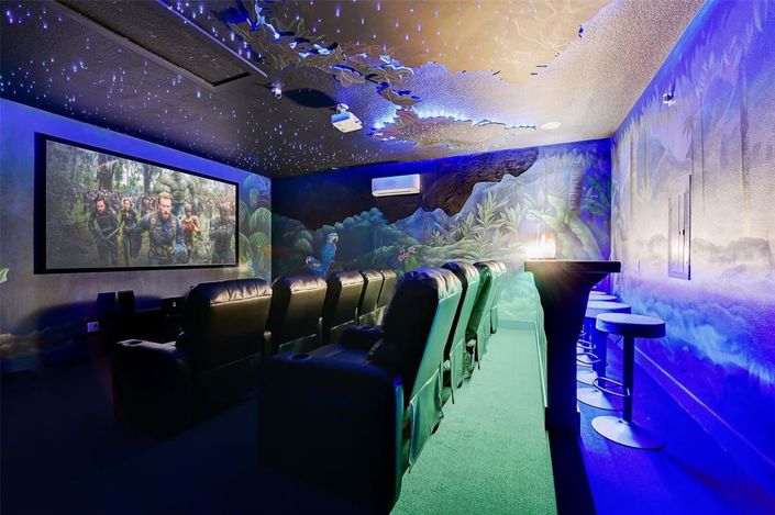 Image No.42-6 Bed Property for sale