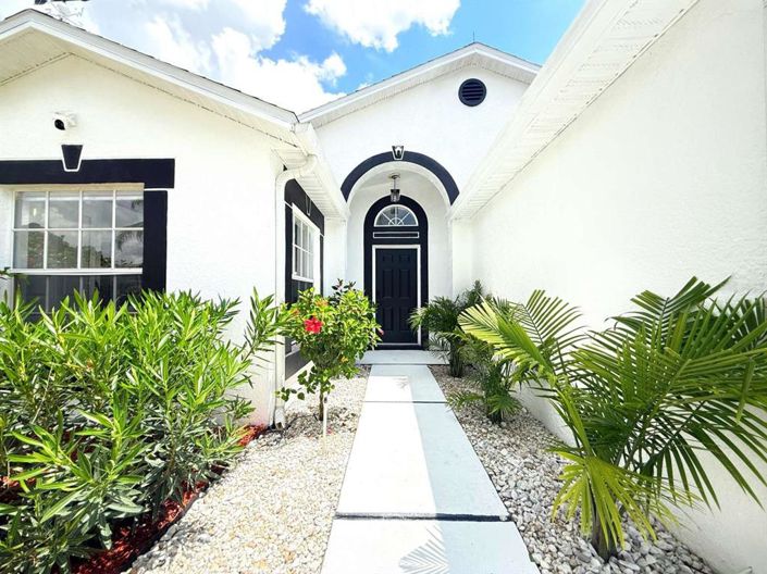 Image No.2-4 Bed Property for sale