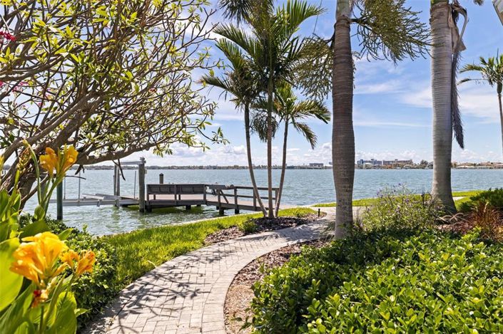 Image No.3-3 Bed Property for sale