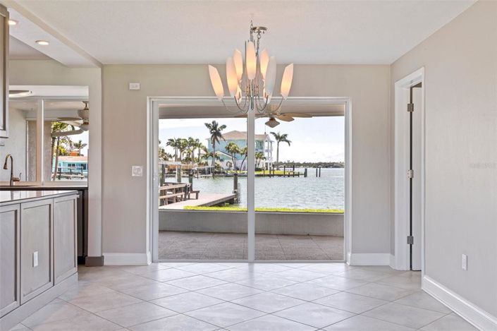 Image No.8-3 Bed Property for sale