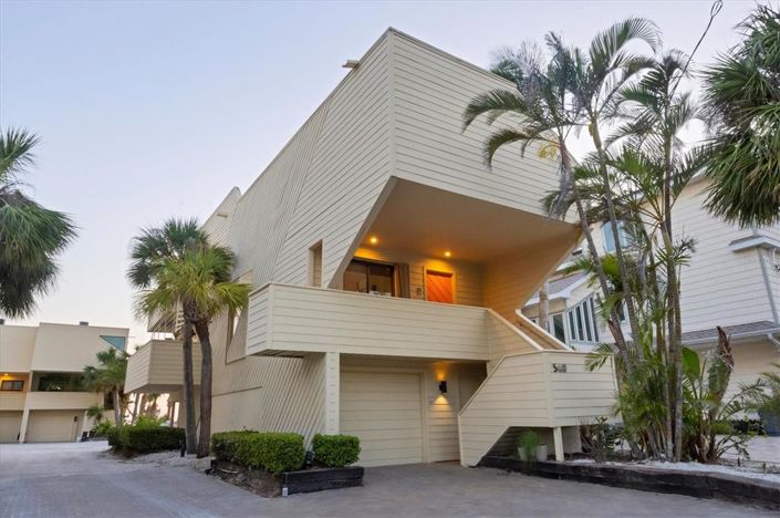 Image No.2-2 Bed Property for sale