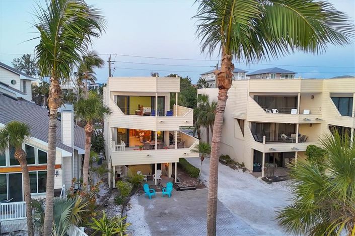 Image No.9-2 Bed Property for sale