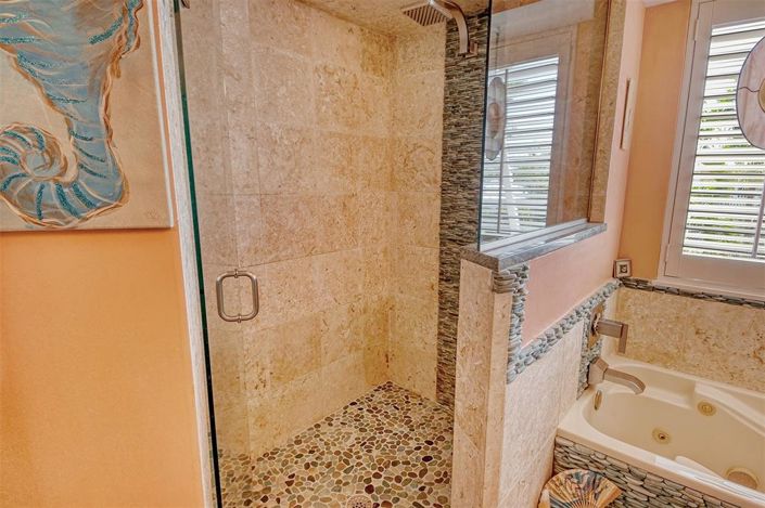 Image No.28-3 Bed Property for sale