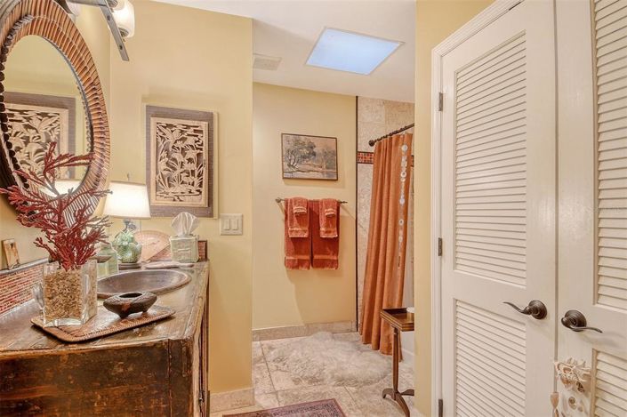 Image No.32-3 Bed Property for sale