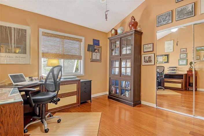 Image No.35-3 Bed Property for sale