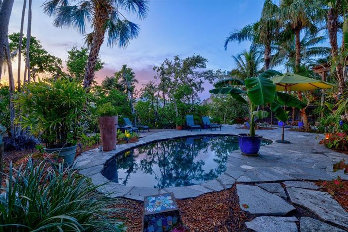 Image No.42-3 Bed Property for sale