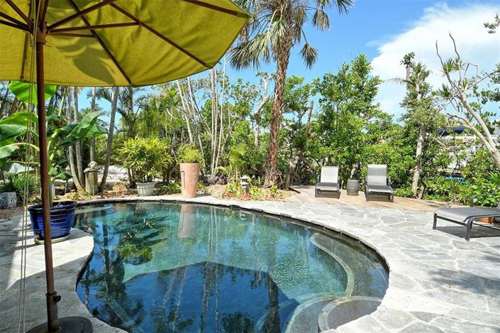 Image No.53-3 Bed Property for sale