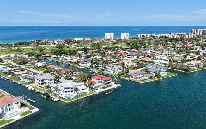 Image No.5-3 Bed Property for sale