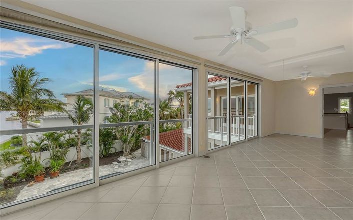 Image No.56-3 Bed Property for sale