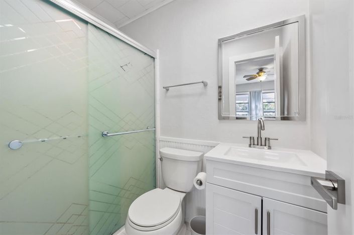 Image No.12-2 Bed Property for sale