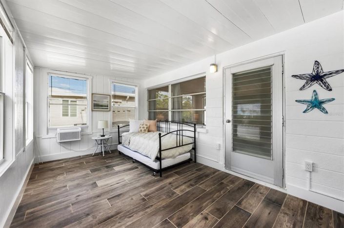 Image No.16-2 Bed Property for sale