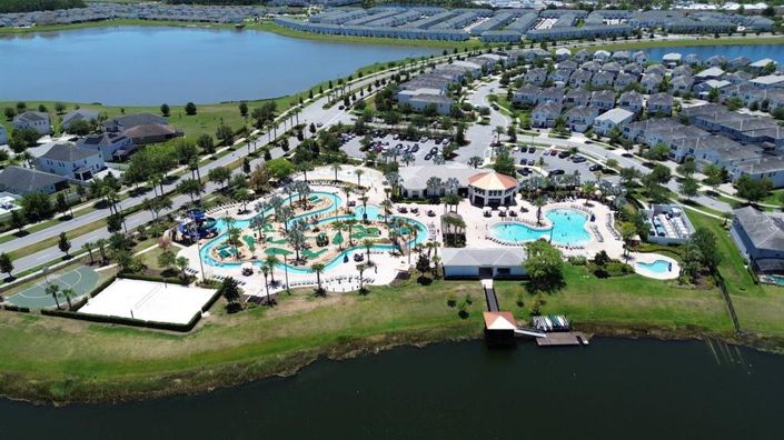 Image No.26-5 Bed Townhouse for sale