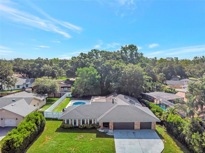 Image No.2-4 Bed Property for sale