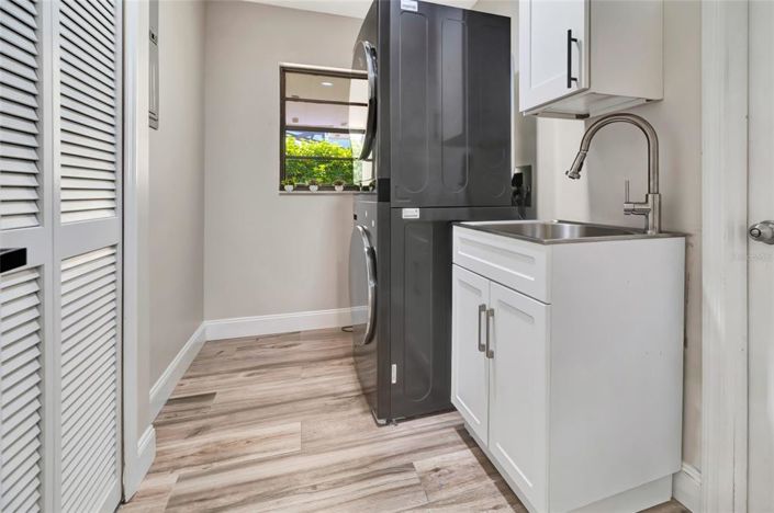 Image No.23-4 Bed Property for sale