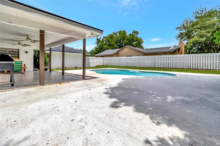 Image No.38-4 Bed Property for sale