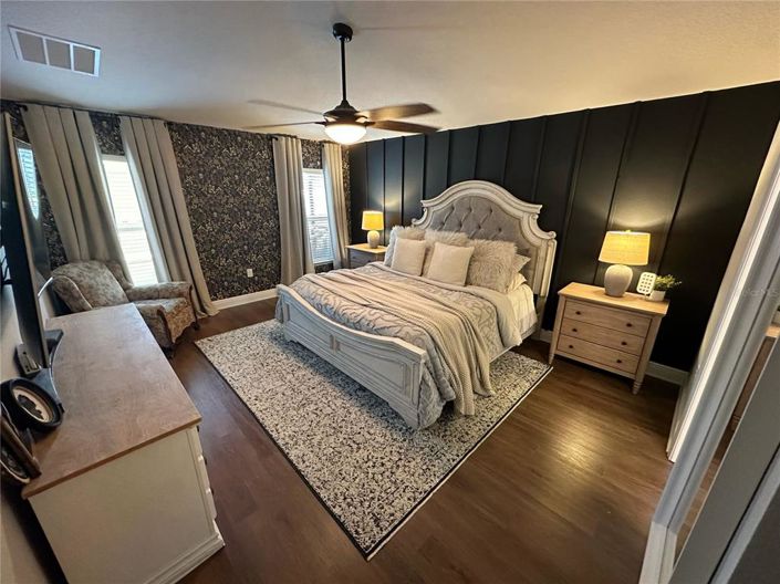 Image No.11-4 Bed Property for sale