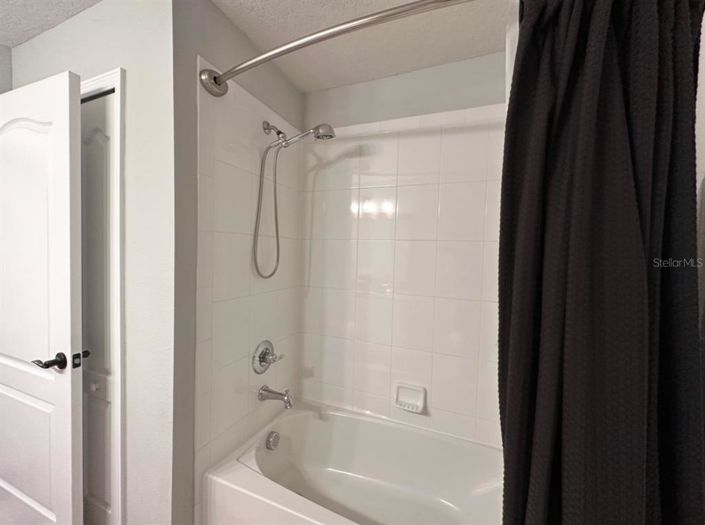 Image No.20-4 Bed Property for sale