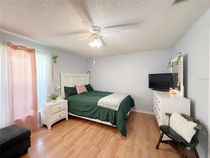 Image No.21-4 Bed Property for sale