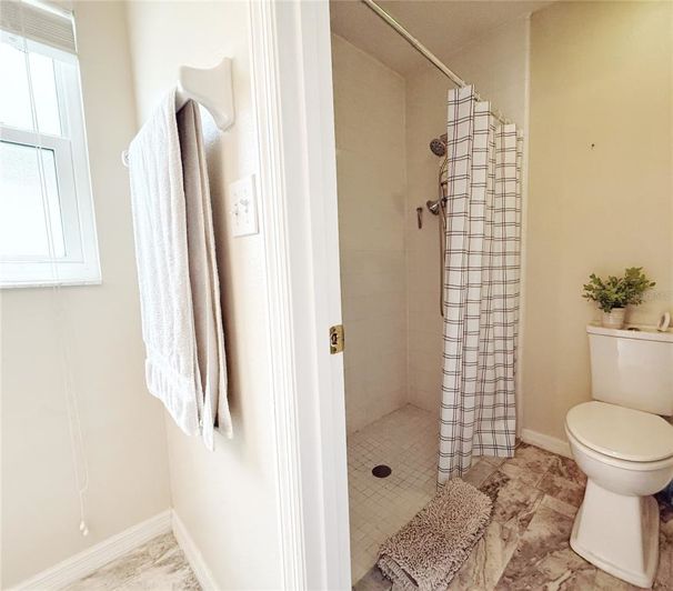 Image No.24-4 Bed Property for sale