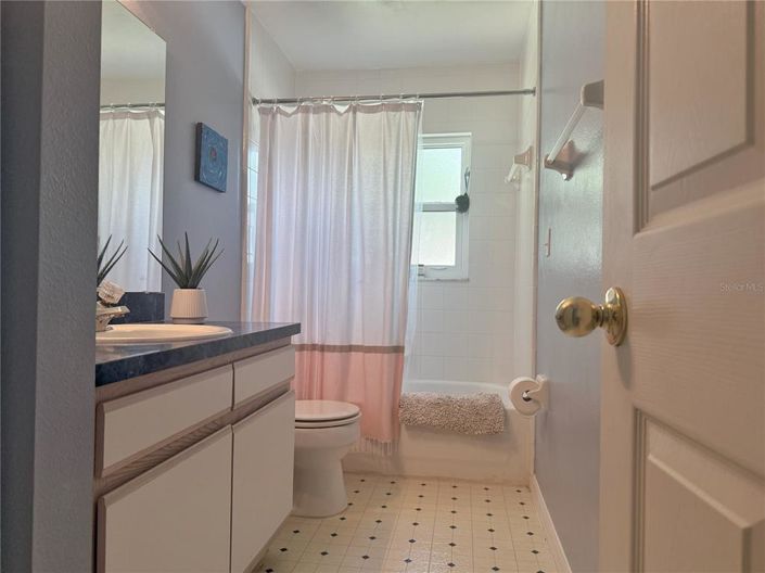 Image No.30-4 Bed Property for sale