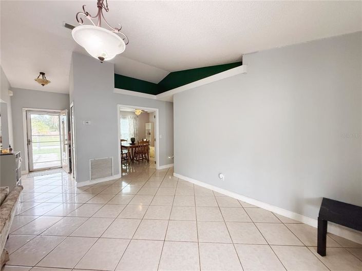 Image No.7-4 Bed Property for sale