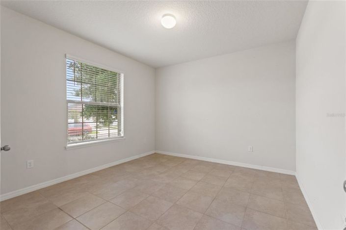 Image No.26-4 Bed Property for sale