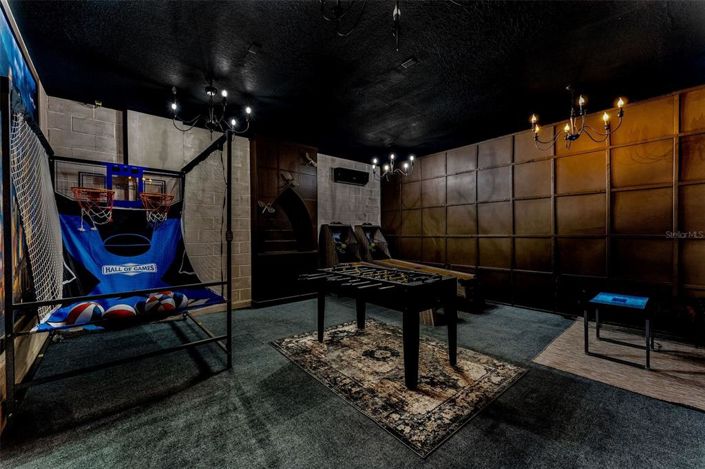 Image No.13-5 Bed Property for sale