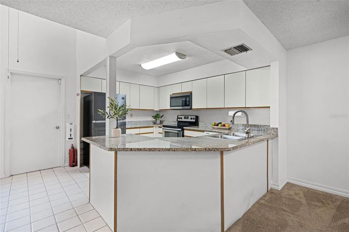 Image No.11-3 Bed Townhouse for sale