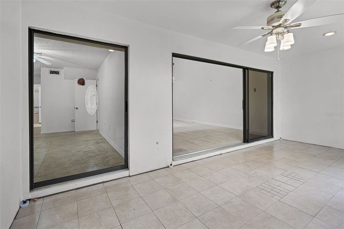 Image No.19-3 Bed Townhouse for sale