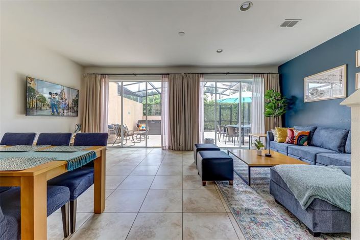 Image No.12-3 Bed Townhouse for sale