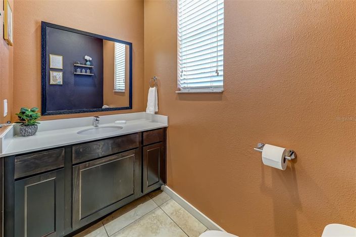 Image No.24-3 Bed Townhouse for sale