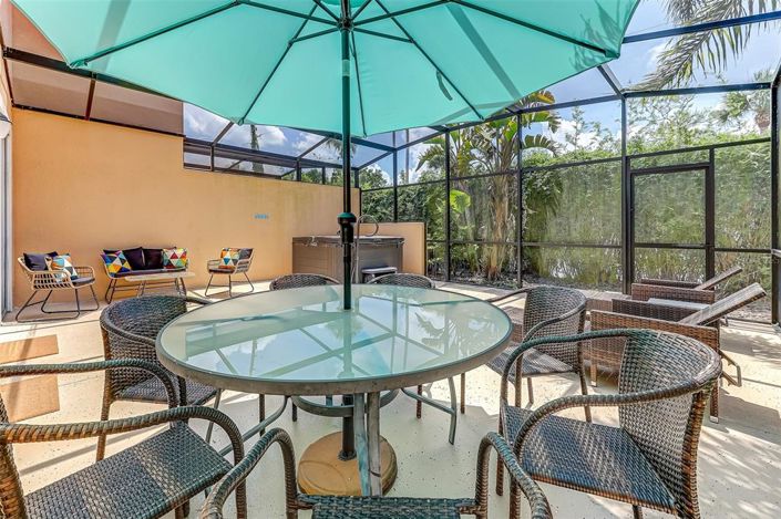 Image No.31-3 Bed Townhouse for sale