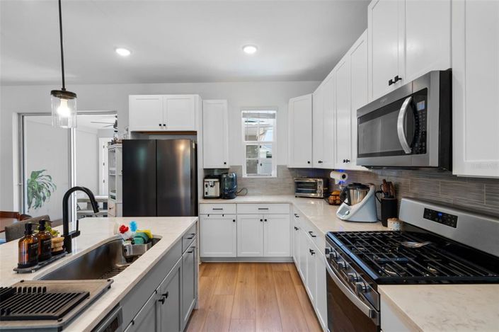 Image No.19-3 Bed Townhouse for sale