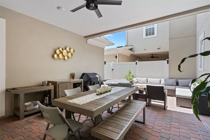 Image No.21-3 Bed Townhouse for sale