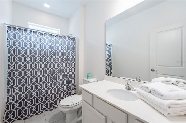 Image No.18-10 Bed Property for sale