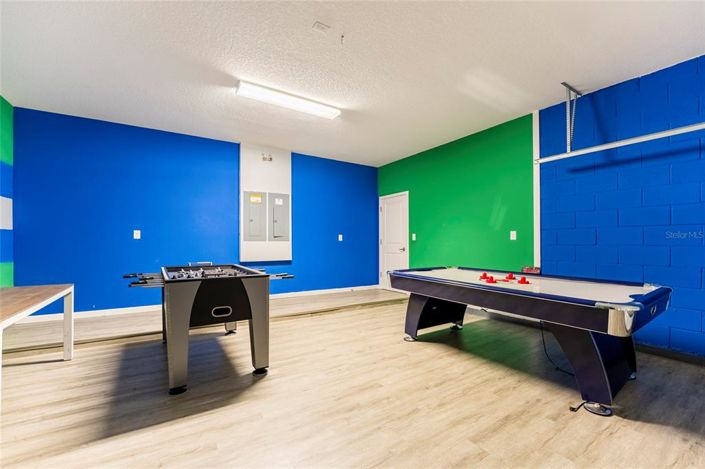 Image No.23-10 Bed Property for sale