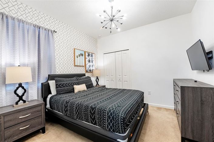 Image No.7-10 Bed Property for sale