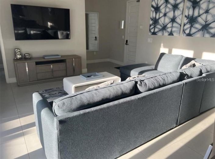 Image No.5-3 Bed Property for sale